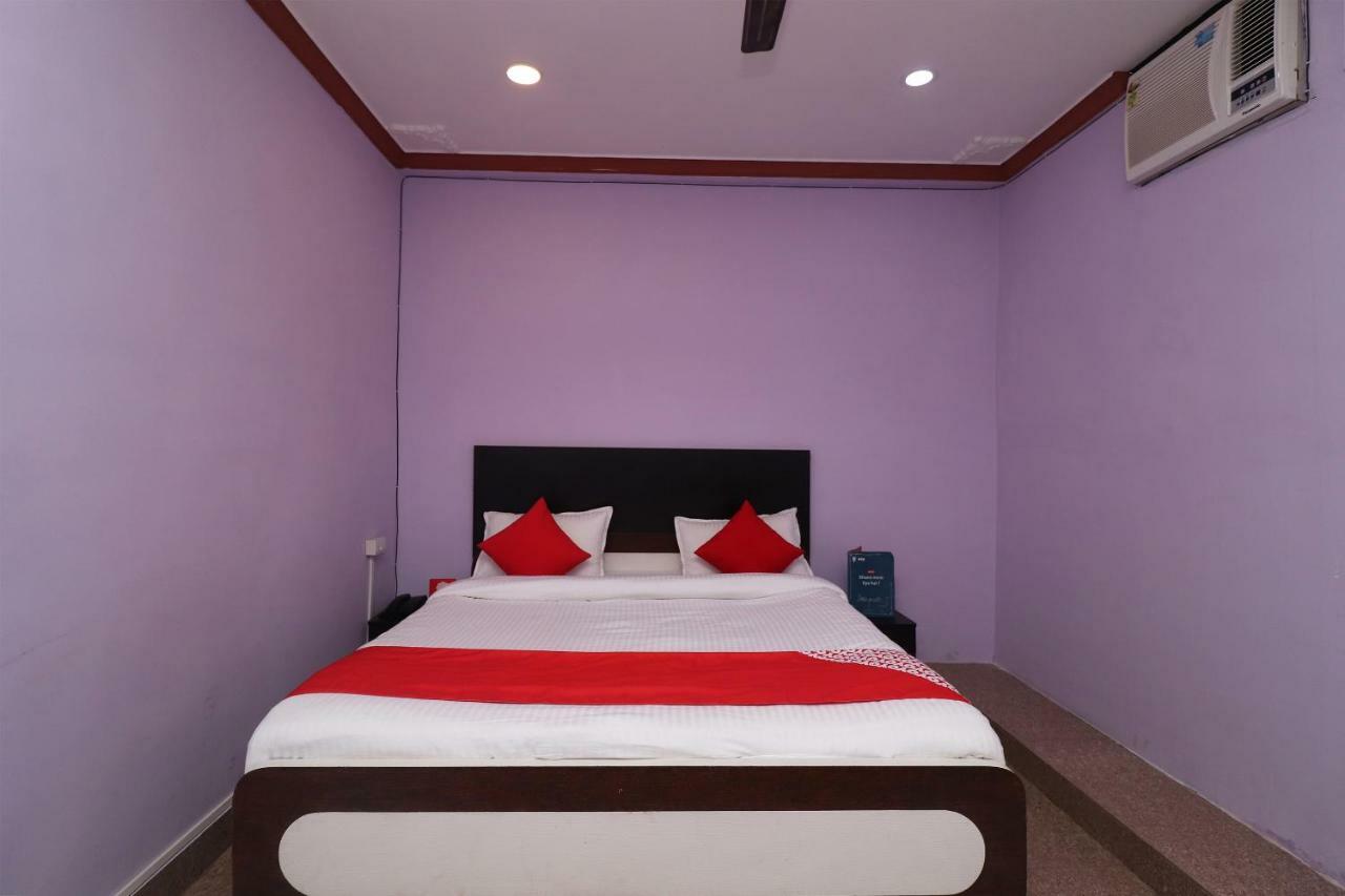 Oyo 31112 Hotel Abhinandan Palace Raipur  Bagian luar foto