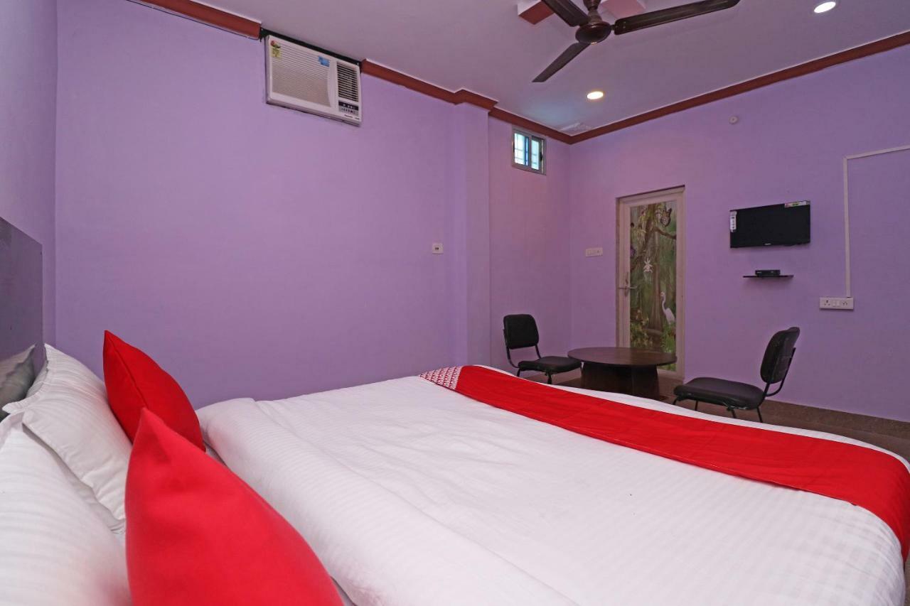 Oyo 31112 Hotel Abhinandan Palace Raipur  Bagian luar foto